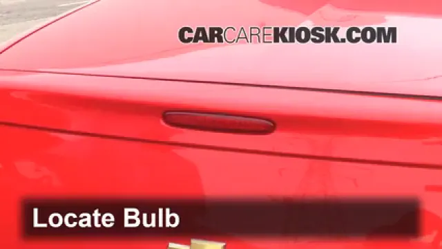 2004 Chevrolet SSR 5.3L V8 Luces Luz de freno central (reemplazar foco)